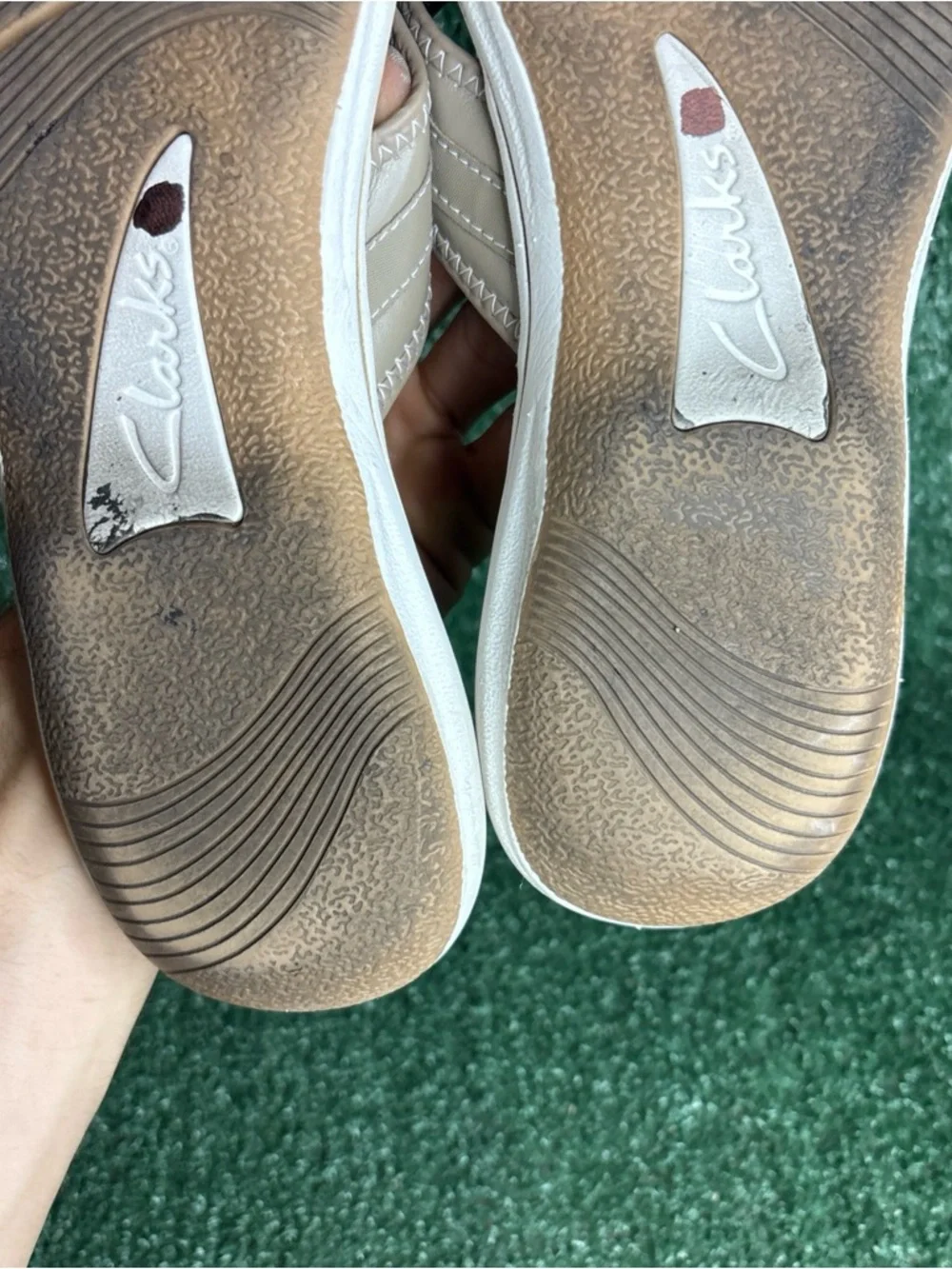 Clarks Cloud Steppers Breeze Sea‎ Women Size 12 Tan Thong Flip Flop Sandals Shoe